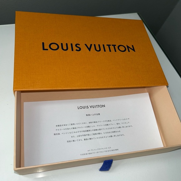 Louis Vuitton Box - Picture 7 of 9